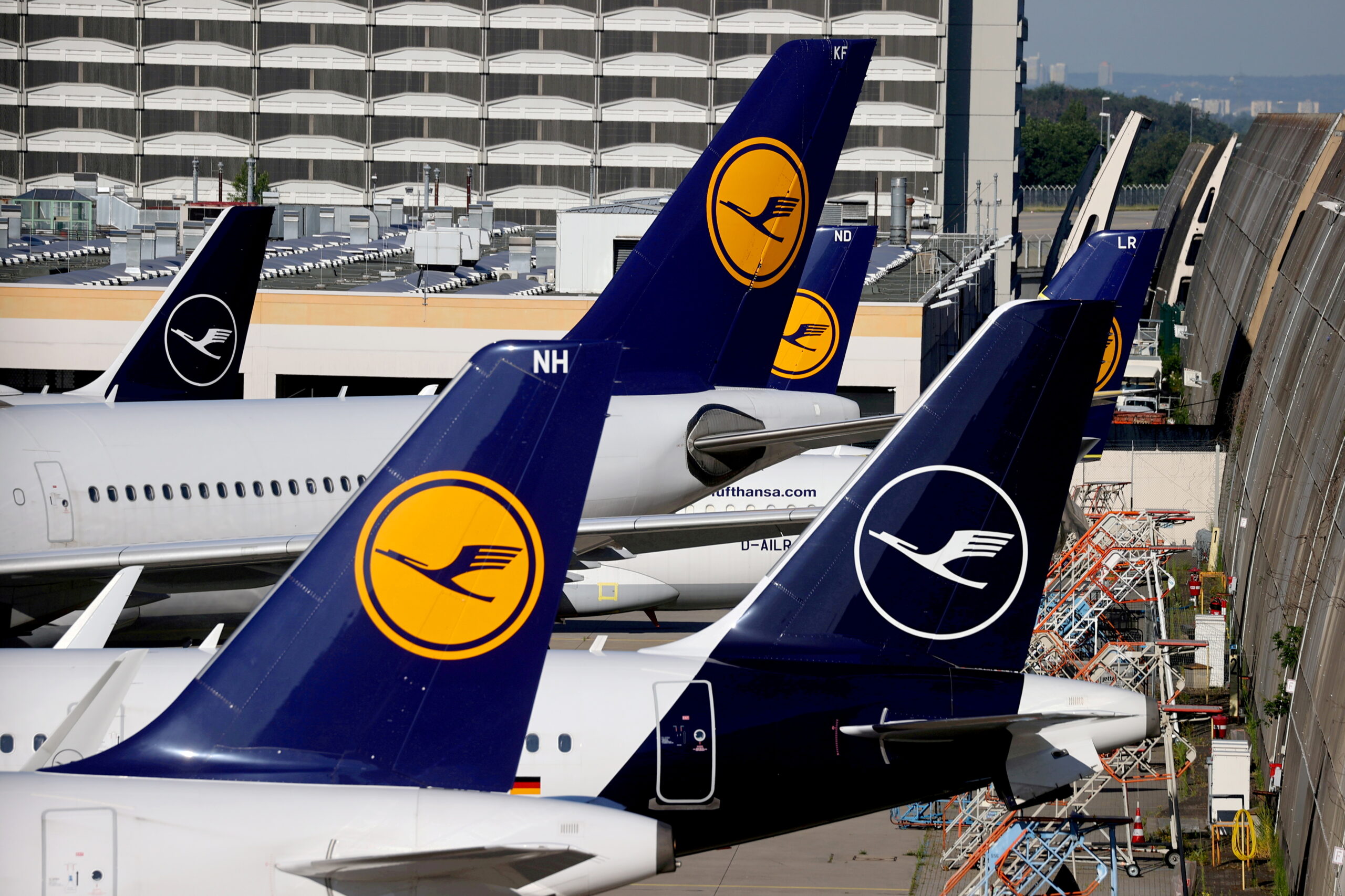 Lufthansa Tickets via Partner Airlines – Best for Frequent Flyers
