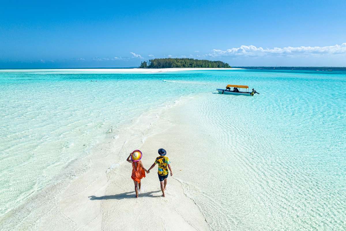 Understanding timing is key when deciding How to Combine Safari and Beach in One Trip, as the duration of your trip directly impacts how balanced and enjoyable your experience will be.