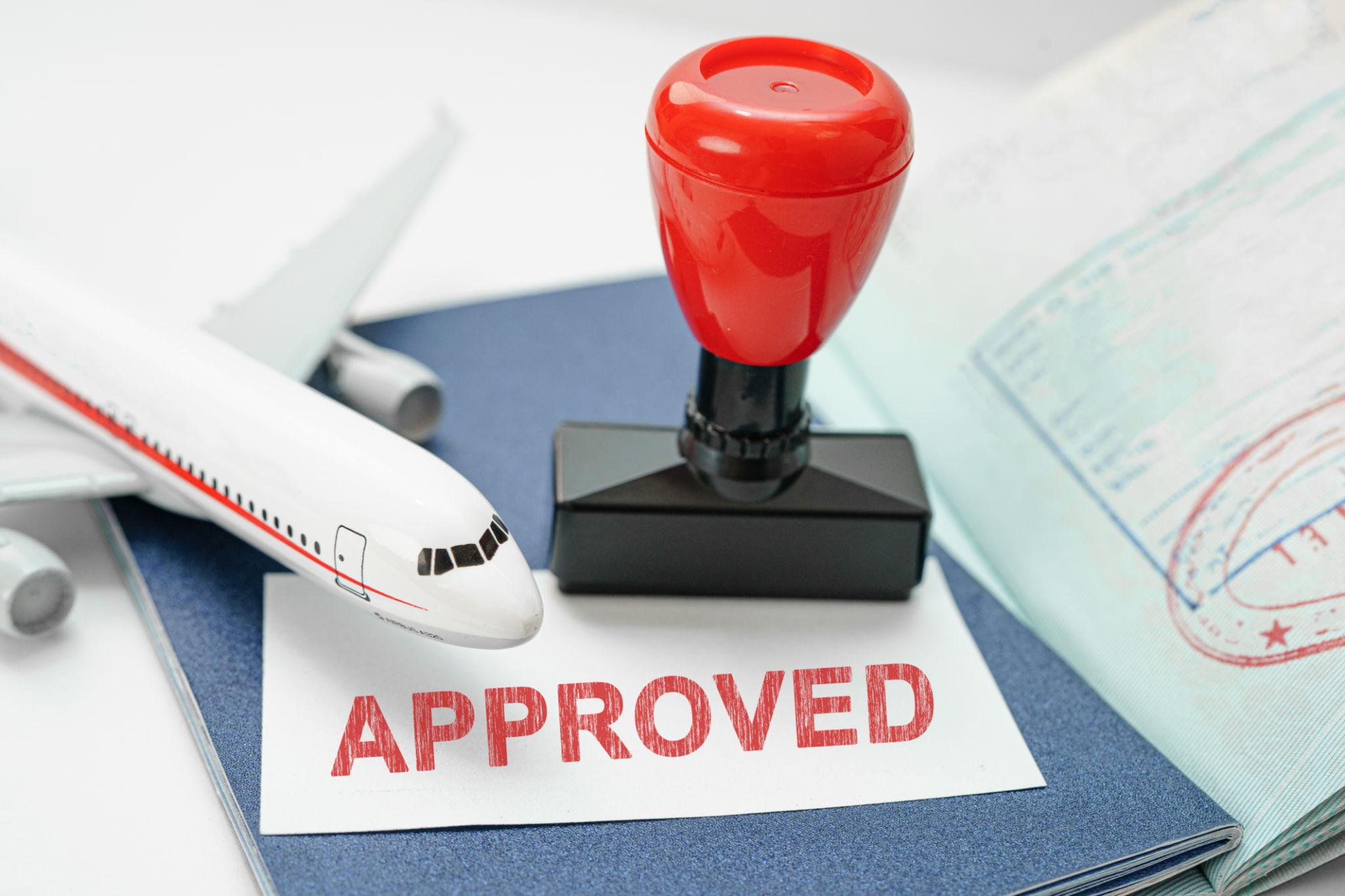 Planning a safari across multiple countries is an exciting way to experience Africa’s diversity, but understanding visa requirements is essential. This Visa Guide for Multi-Country Safaris helps you navigate entry rules, avoid delays, and ensure a smooth journey across borders.