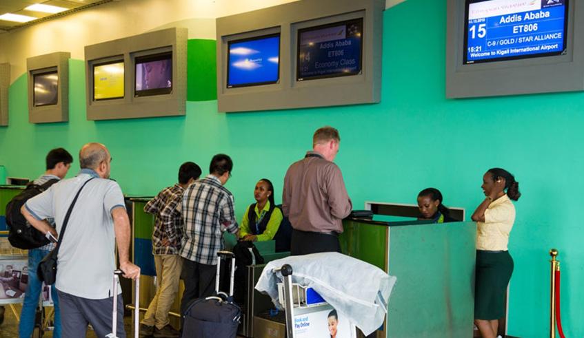 A Visa Guide for Multi-Country Safaris is essential because every African country has its own immigration rules, visa policies, and entry procedures. When traveling across borders, even small misunderstandings can lead to delays, extra costs, or denied entry.