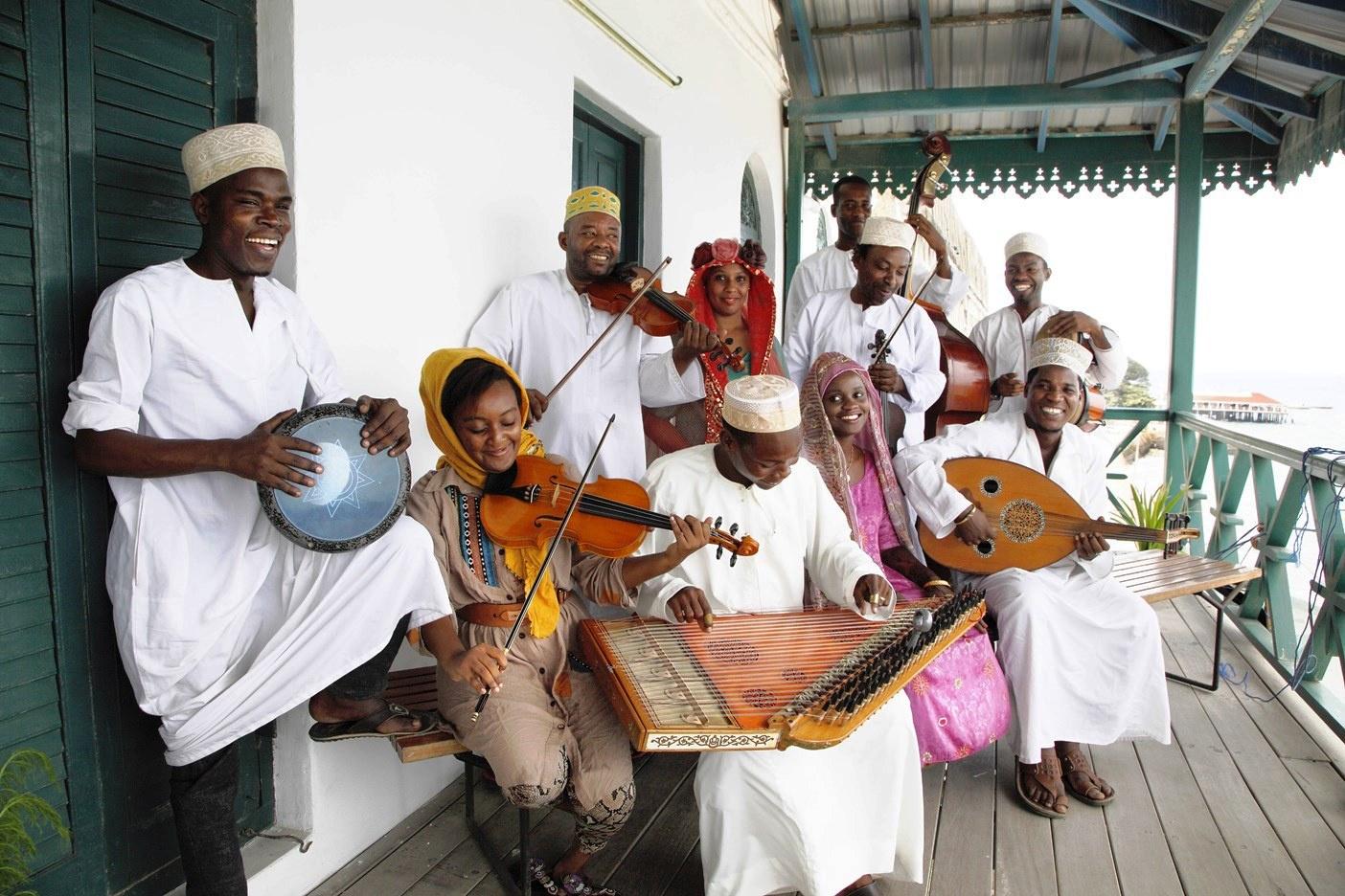 Art and music are powerful storytellers, and they play a central role in Zanzibar Beyond Beaches. One of the most distinctive musical styles is Taarab, which blends African rhythms with Arabic melodies and poetic Swahili lyrics. Traditionally performed at weddings and celebrations, Taarab music reflects themes of love, life, and social commentary.