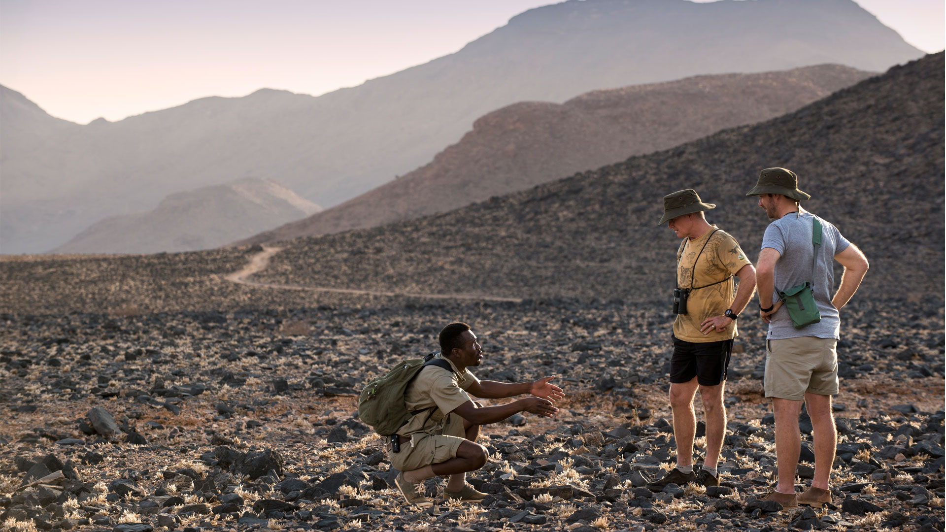 Personalization is another major factor when comparing Private Guides vs Shared Guides. Private safaris are designed entirely around your preferences, creating a tailored experience that reflects your interests and travel style. 