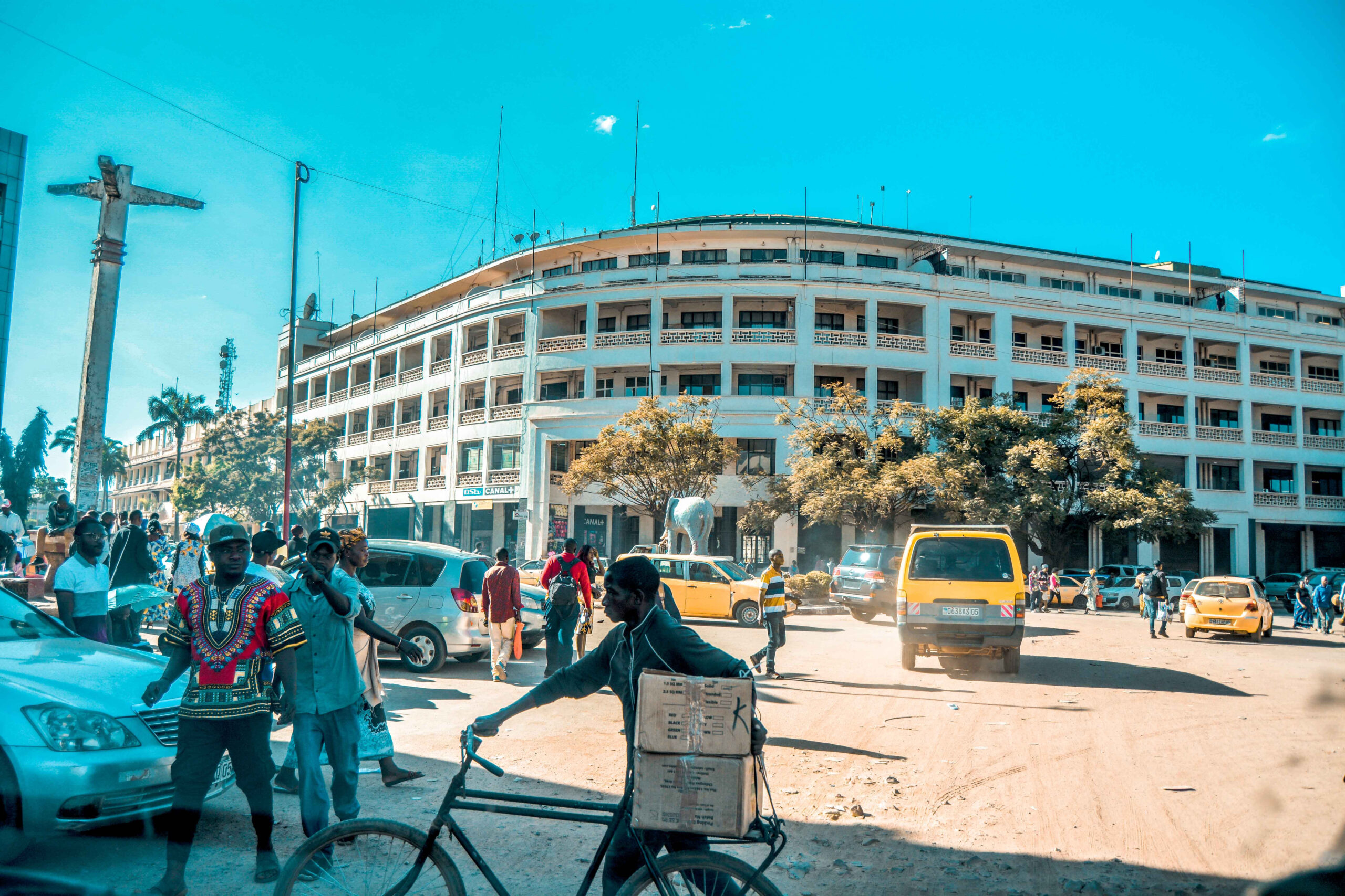 Lubumbashi acts as one of the gateways to Kundelungu.