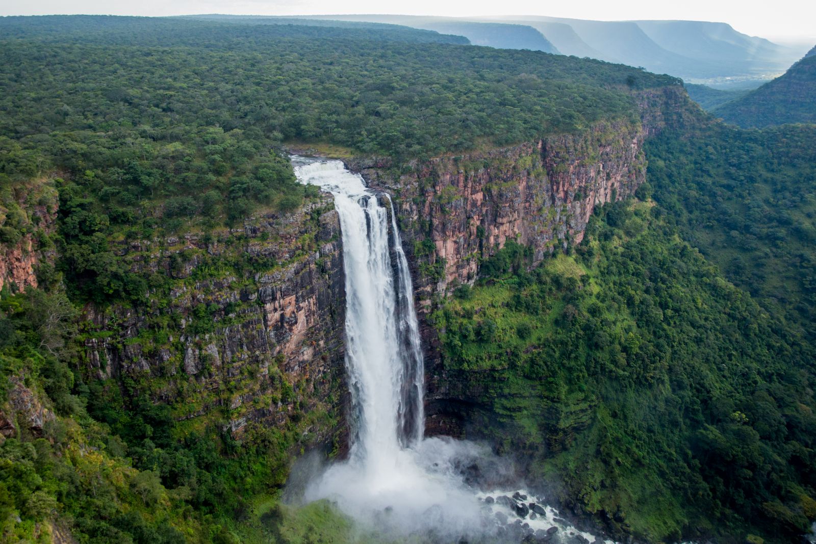 Waterfall in this park offers scenic beauty sighting to travelers .